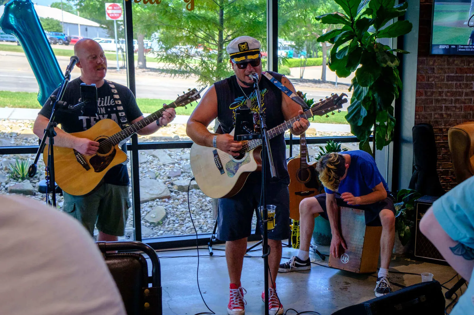 Live music at Siren Rock Brewing Company